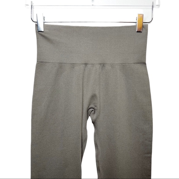 SET ACTIVE High Rise Taupe Gray Sculpt Flex Seamless Leggings Sz M/L - Picture 3 of 12